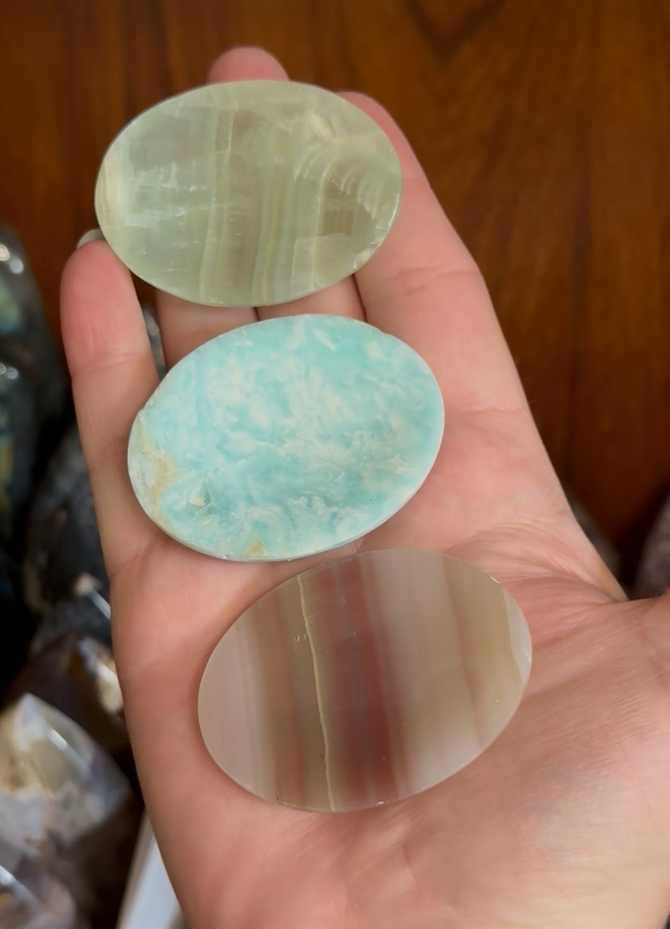 XL worrystone or mini dish intuitively chosen