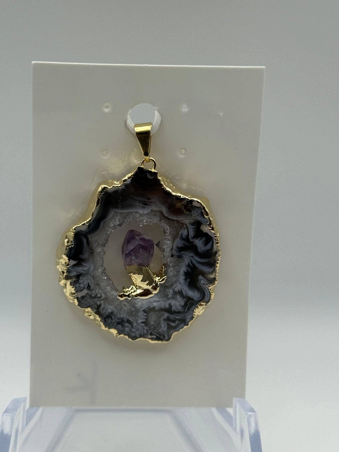 Agate Slice with Amethyst Pendant (gold)