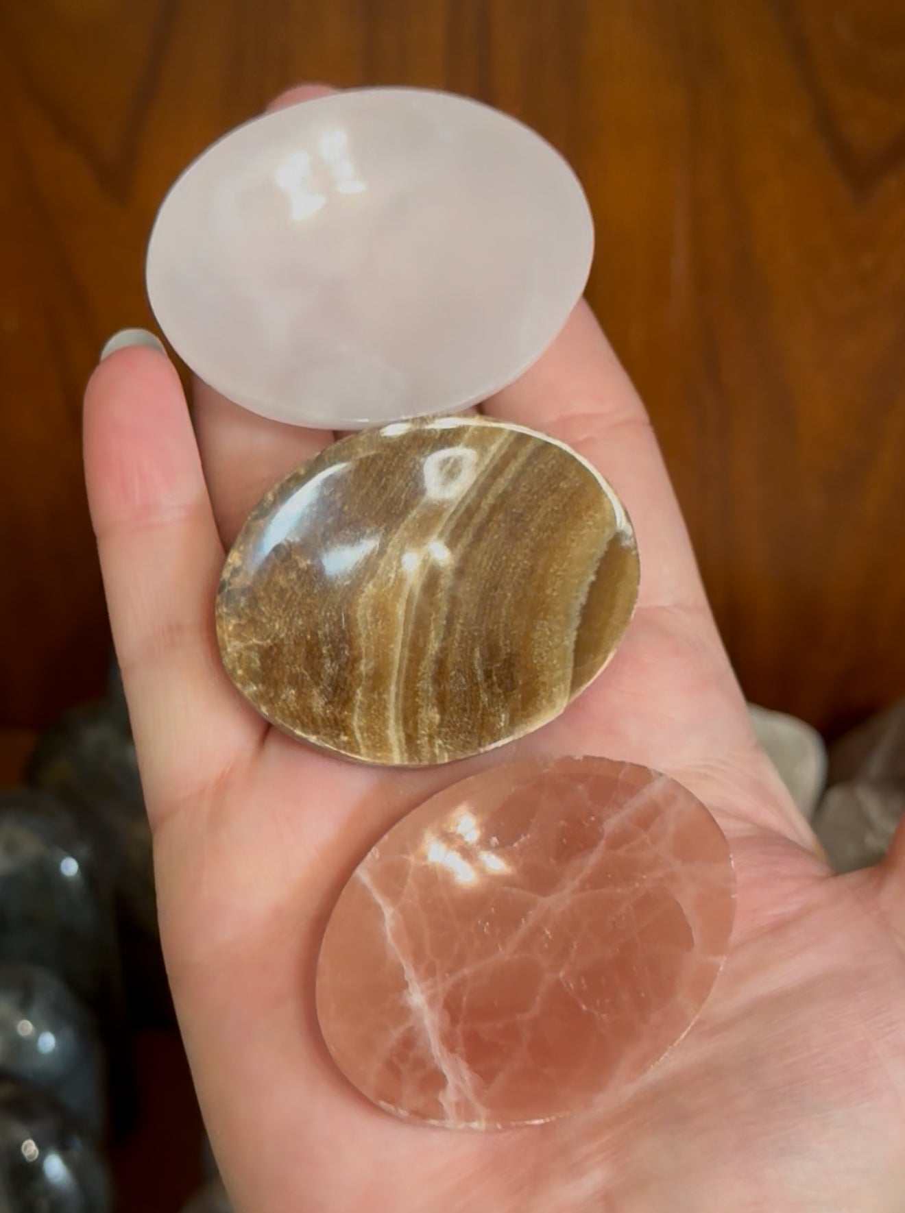 XL worrystone or mini dish intuitively chosen