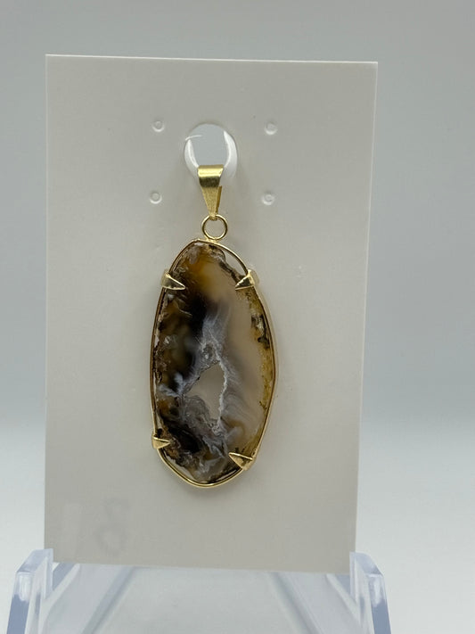 Agate Slice Pendant (gold)